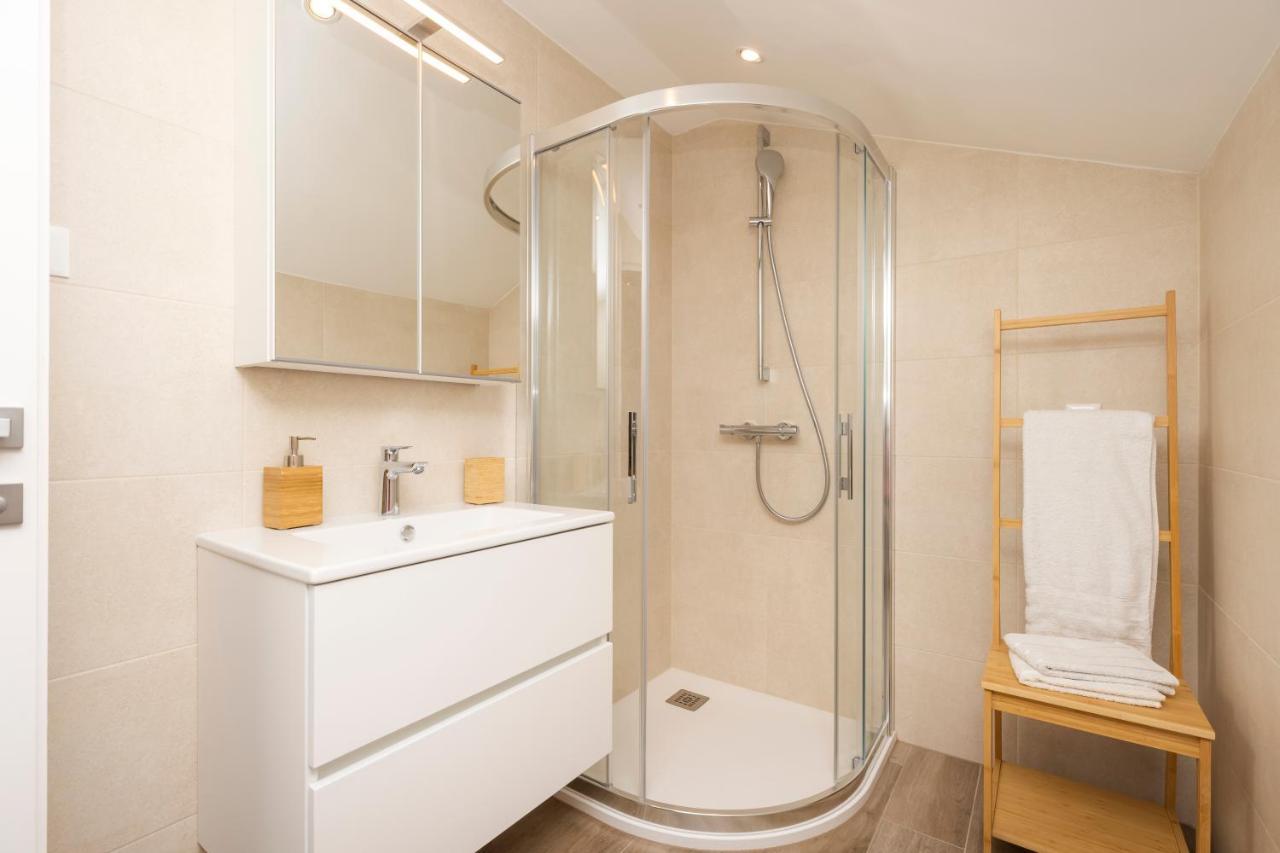 Easy Apartment Mali Losinj Bagian luar foto
