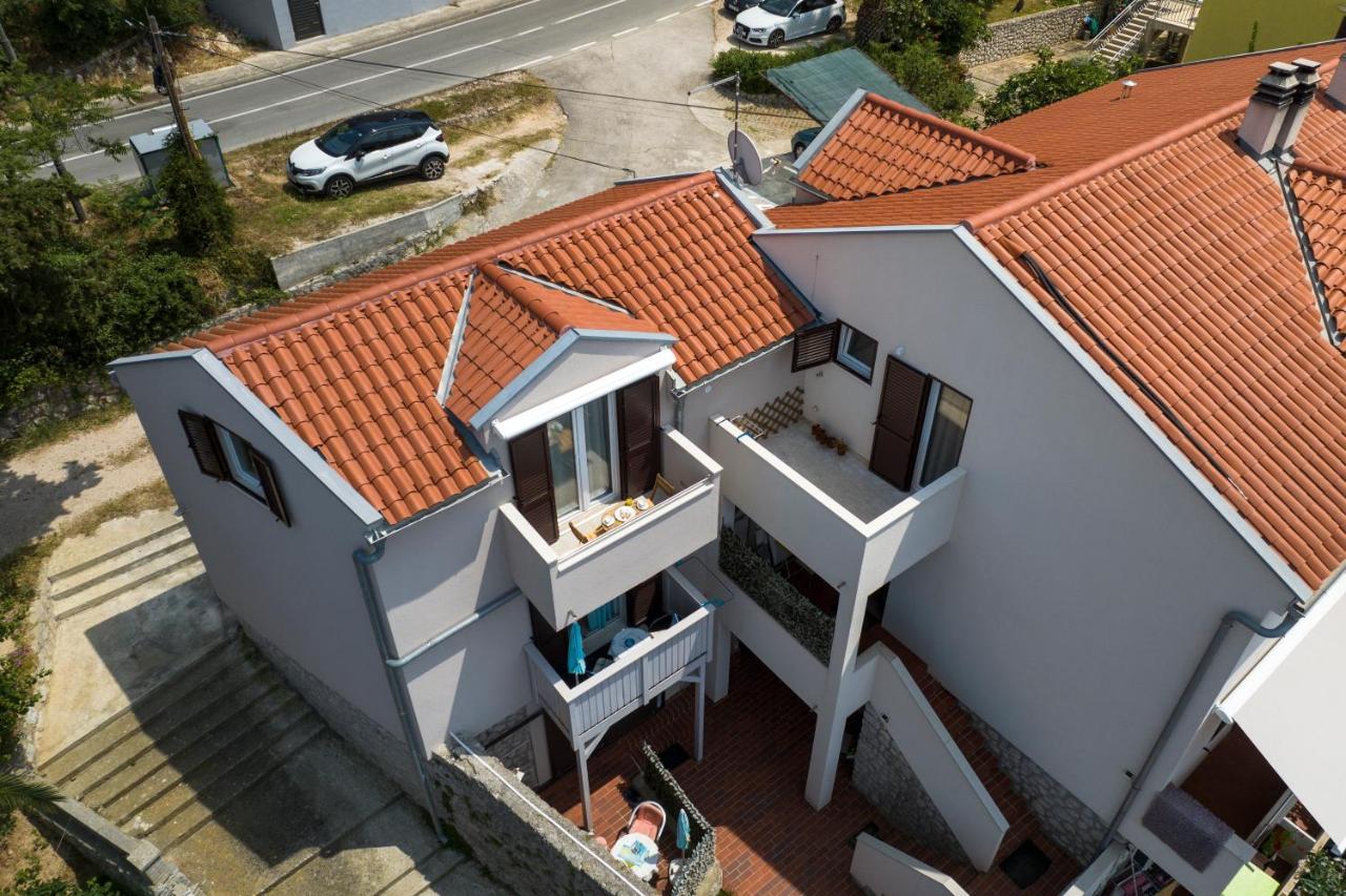 Easy Apartment Mali Losinj Bagian luar foto